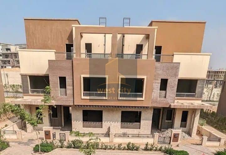 13 ffee4467-0d2a-4d7f-8401-523c8e9e8130. jpg