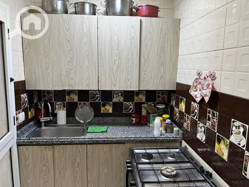 3 4f6f7c4b-2cba-454c-beb1-807ff684d016. jpg