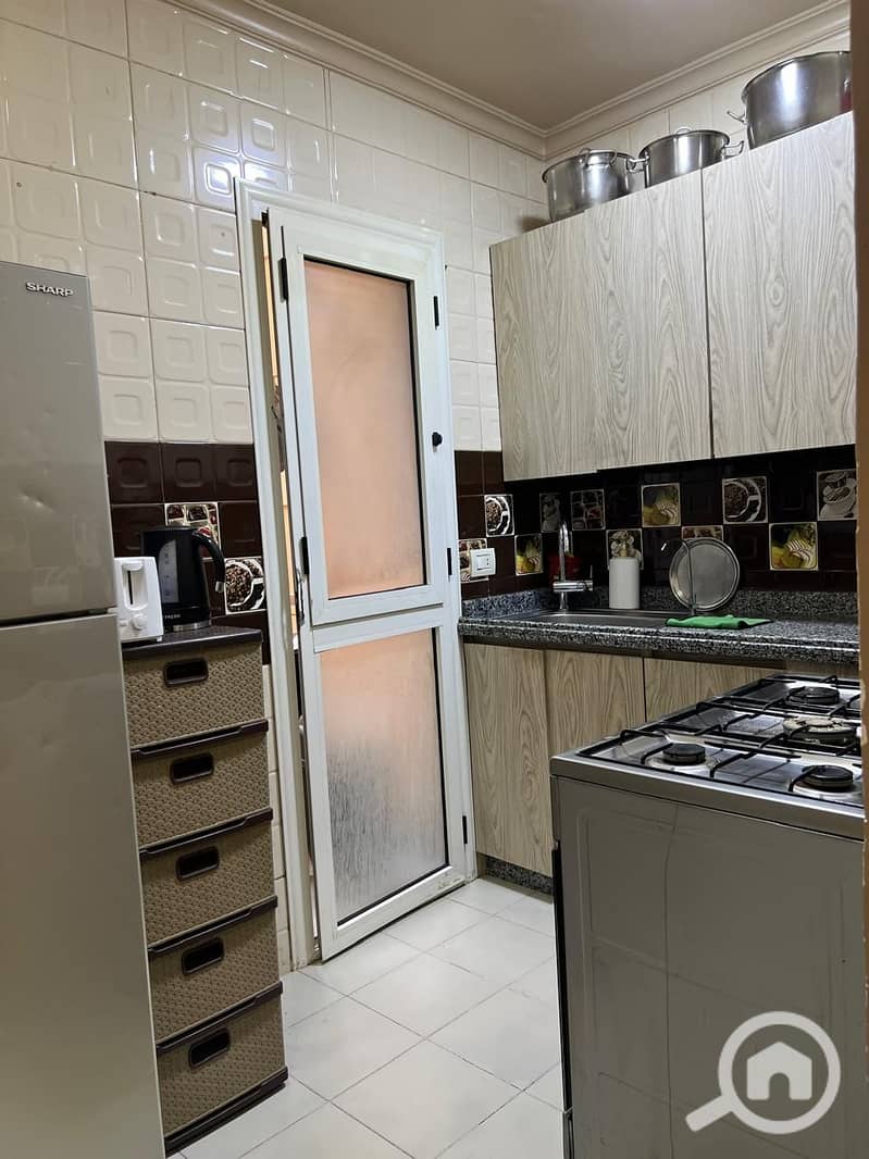 4 7c1ddeef-0050-4277-9f6d-7dfe939c409e. jpg