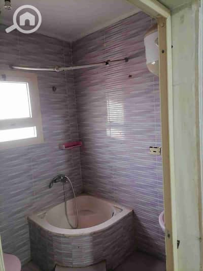 شقة 2 غرفة نوم للايجار في المعادي، القاهرة - IMG-20251223-WA0048. jpg