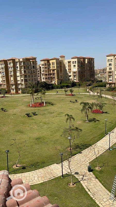 2 8f20daf2-3b24-47b3-98d8-a8b57c4419e5. jpg