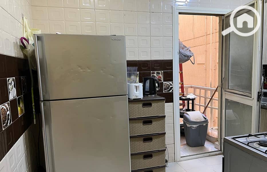 14 c7f6bda2-e8a9-4ca7-ba6c-ee15a30bd257. jpg