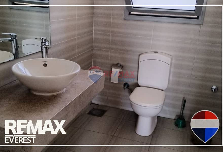 13 cf30d2f2-b56e-4d29-ac89-5edda718c5c1_original (12). jpg