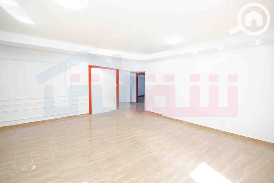 4 WhatsApp Image 2025-12-23 at 11.48. 26. jpg