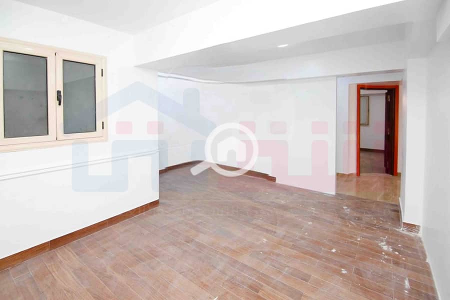 8 WhatsApp Image 2025-12-23 at 11.48. 29 (1). jpg