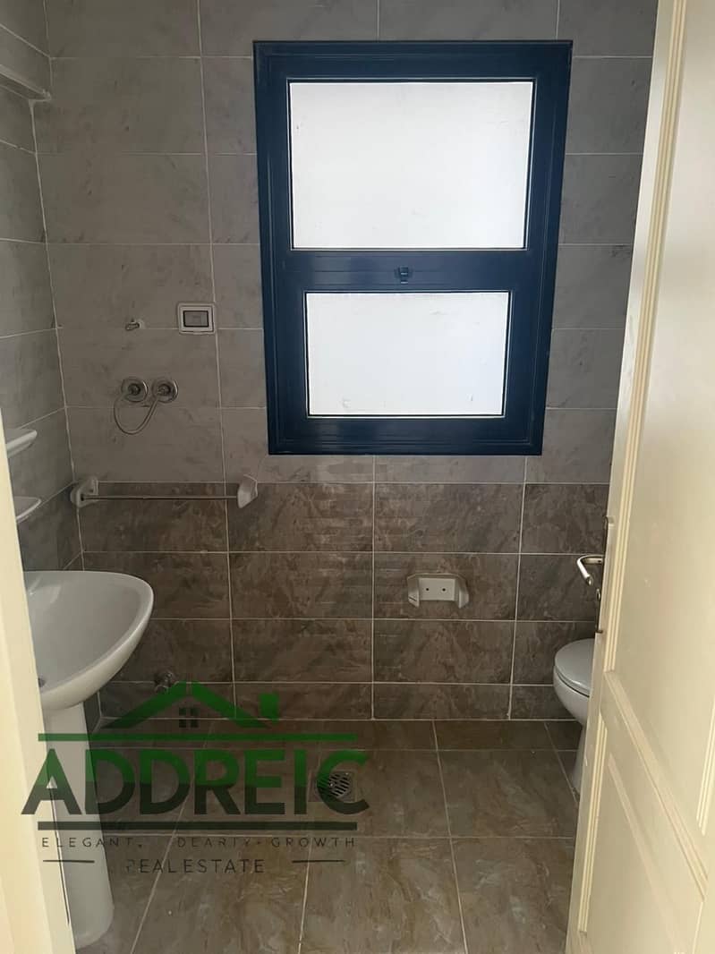 5 WhatsApp Image 2025-12-23 at 7.03. 41 PM (2). jpeg