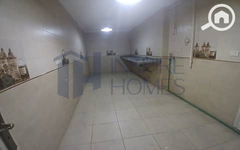 شقة 4 غرف نوم للايجار في سموحة، الإسكندرية - 4. jpg