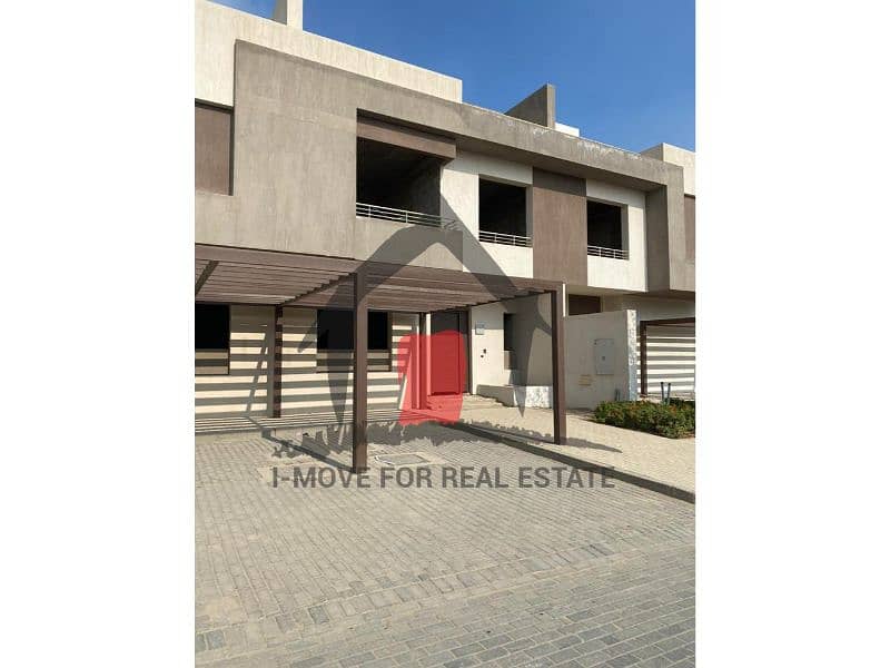 12 e81b47c8-d70e-4e2b-8f4a-c5cdfceb1d2e. jpg