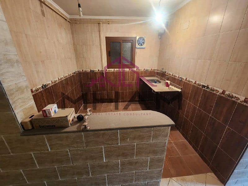 4 photo_5908935243731766060_x. jpg