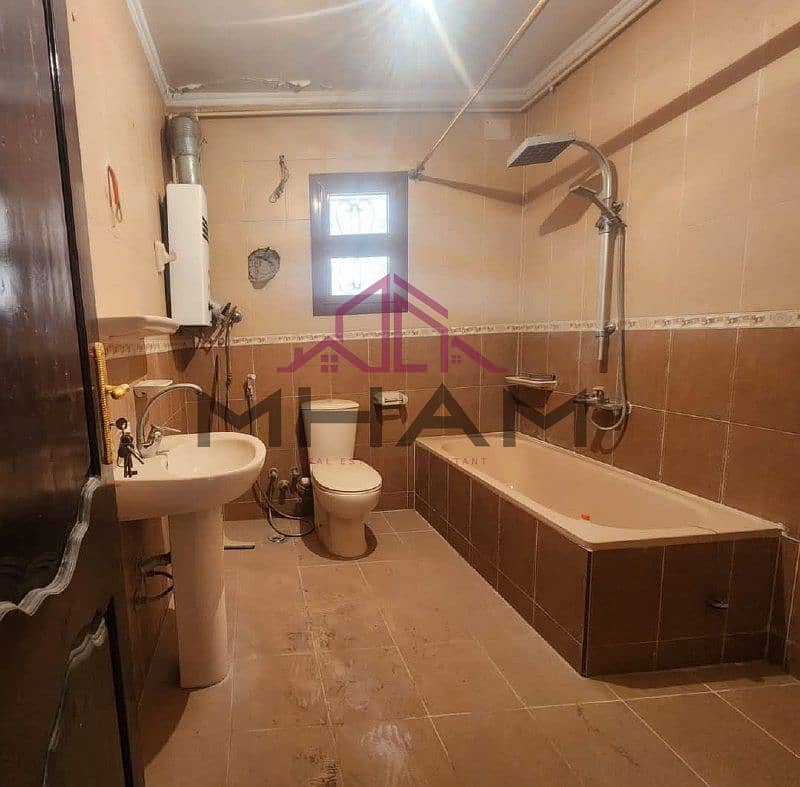 8 photo_5908935243731766067_x. jpg