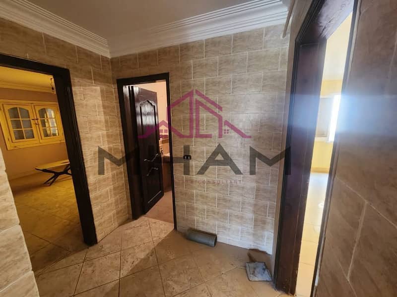 9 photo_5908935243731766068_y. jpg