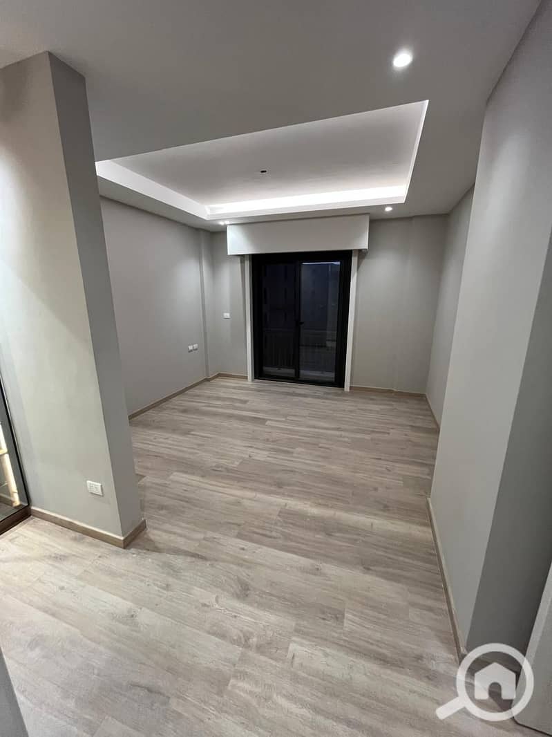 10 WhatsApp Image 2025-11-19 at 12.26. 05_065e4b07. jpg