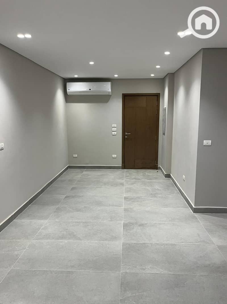 12 WhatsApp Image 2025-11-19 at 12.26. 07_8b1005eb. jpg