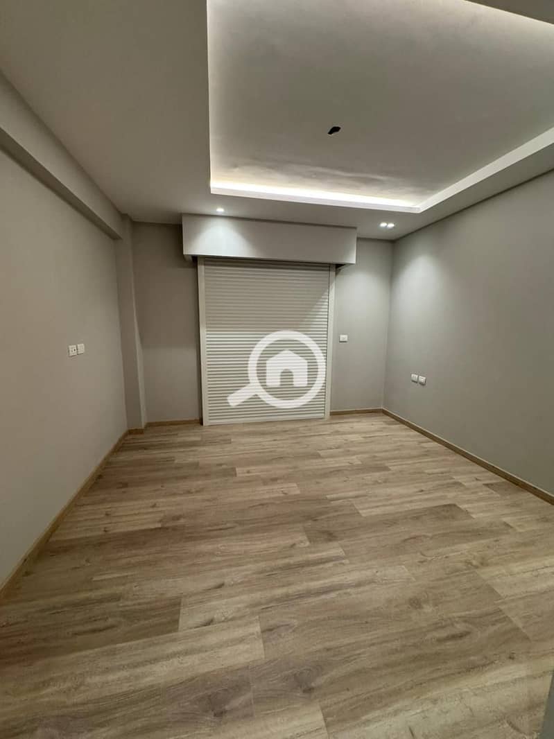 16 WhatsApp Image 2025-12-24 at 12.17. 11 PMdw. jpeg