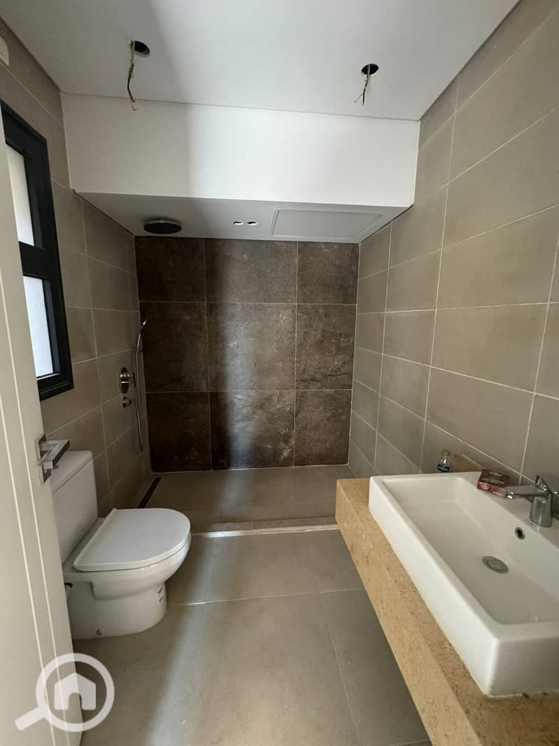 6 WhatsApp Image 2025-12-23 at 12.34. 07 PM. jpeg