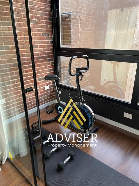 6 Stone roya  (3). jpg