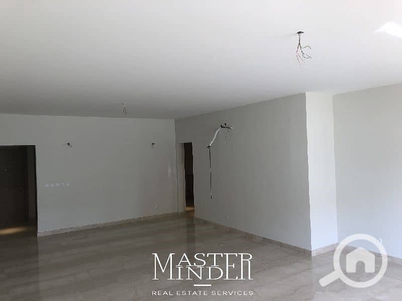 10 WhatsApp Image 2025-09-29 at 15.22. 45 (1). jpg