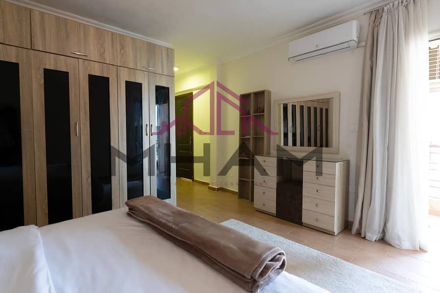 3 photo_5931314797892799521_y. jpg