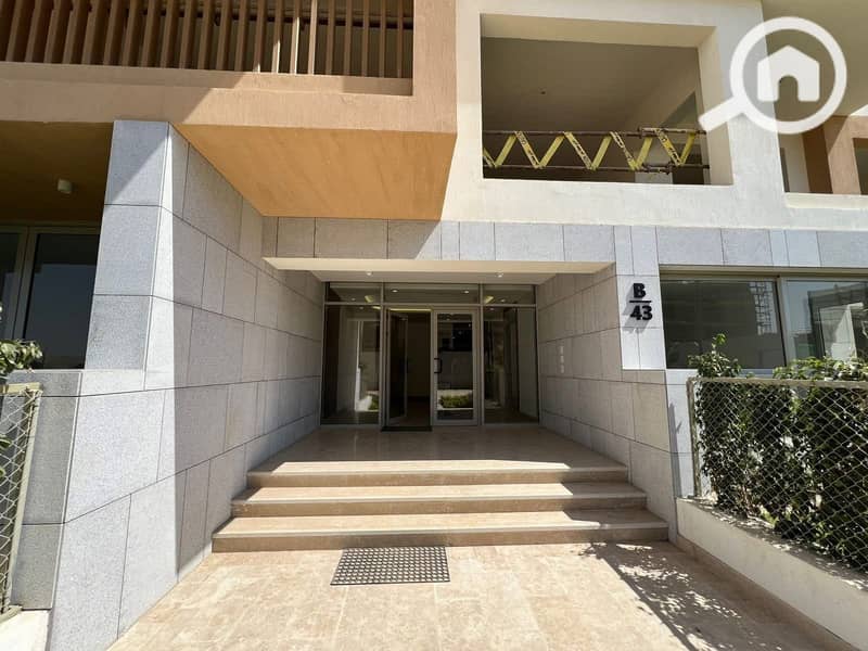 8 584658162_1568693370815405_1173531011794822981_n. jpg