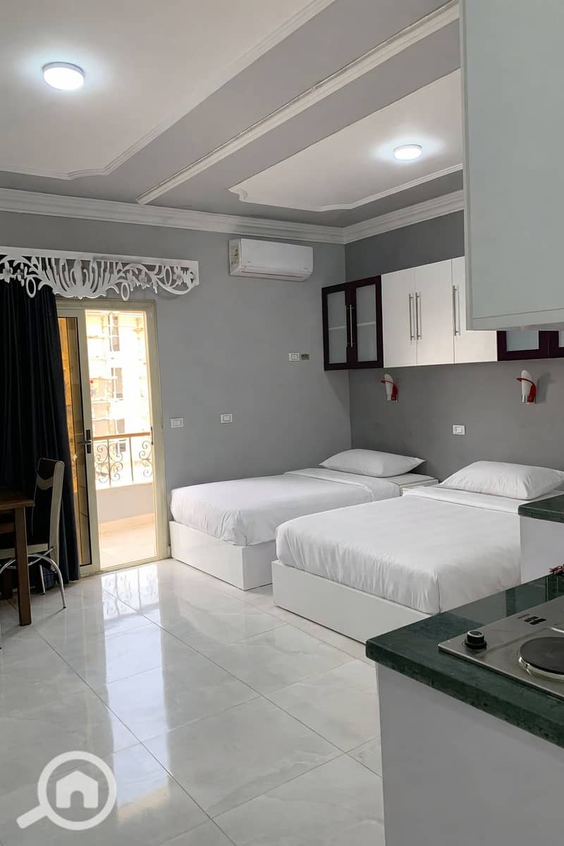 3 E8B10B4F-91A8-4A65-82D8-390CFF3422D2. png