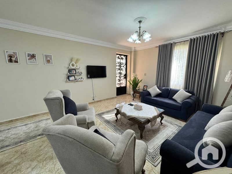 4 2772f3d4-0cae-4ec0-bdcd-aa5ae61bb46c. jpeg