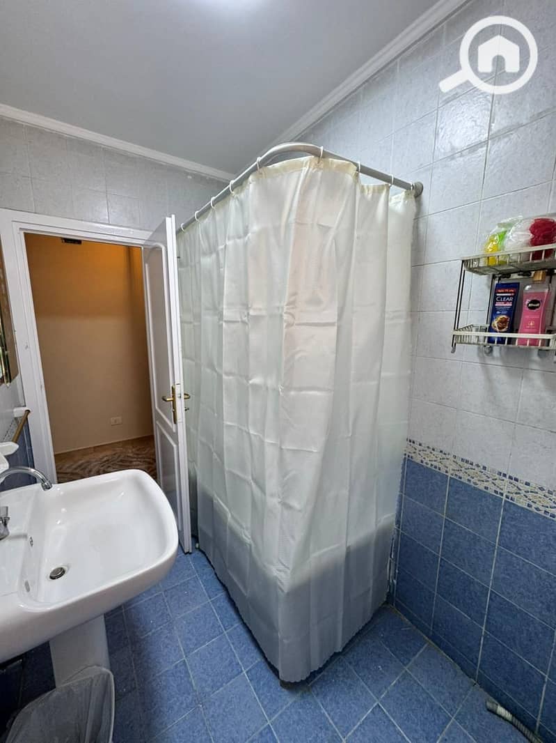 9 63c8057d-a0fe-45e7-8741-2ac8b2c4c6f0. jpeg