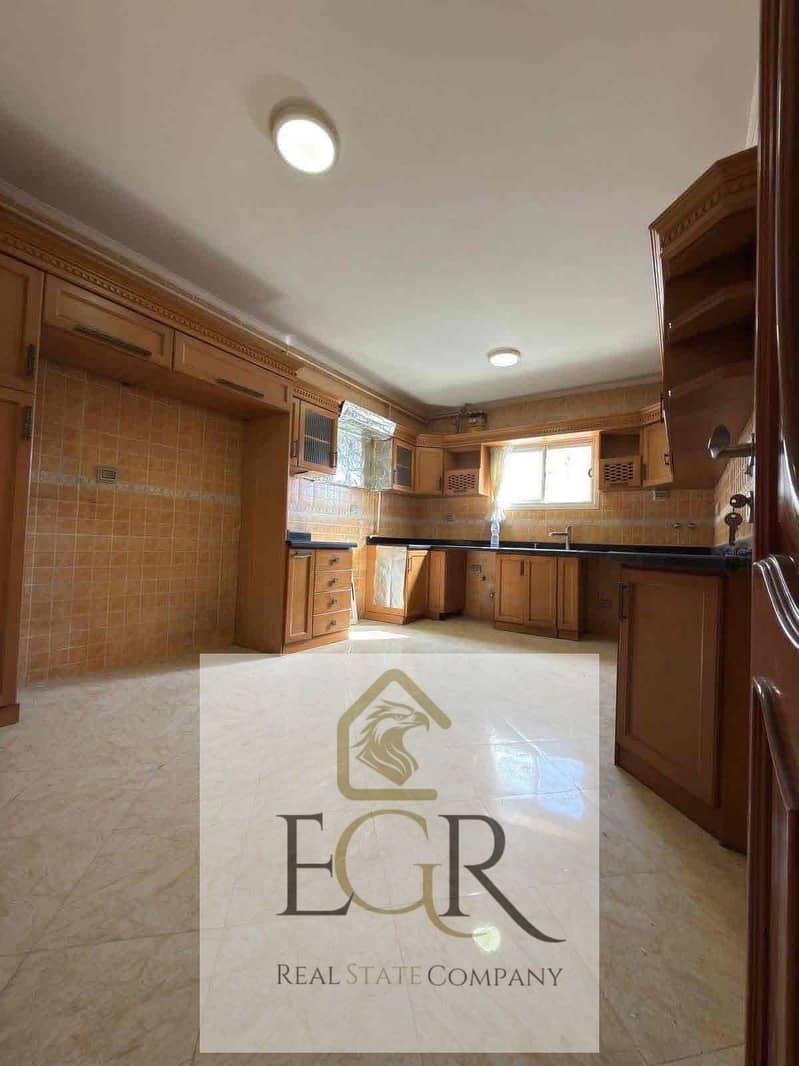 4 5871e093-ebc4-421b-af8e-42ce4df3c272. jpg