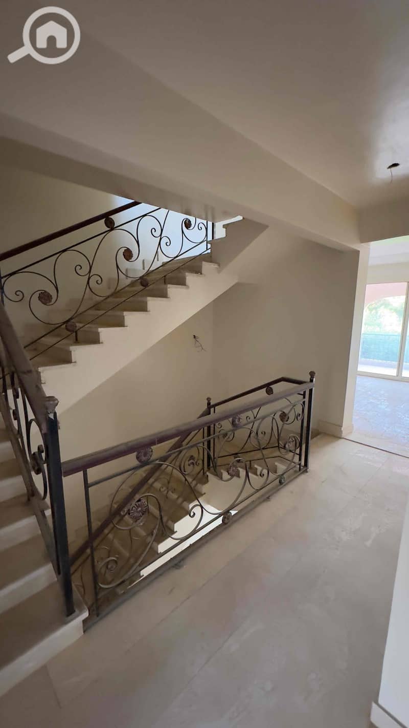 6 a6ba9d7c-c84b-4698-871b-40ad9b5d5cbf. jpg