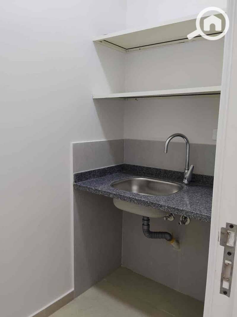 8 2b0cfef0-b192-4b33-8447-66eaae75e4d1. jpg