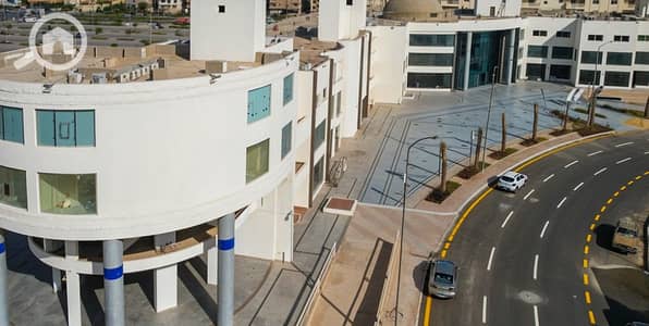 محلات تجارية  للايجار في 6 أكتوبر، الجيزة - 80-9. jpg