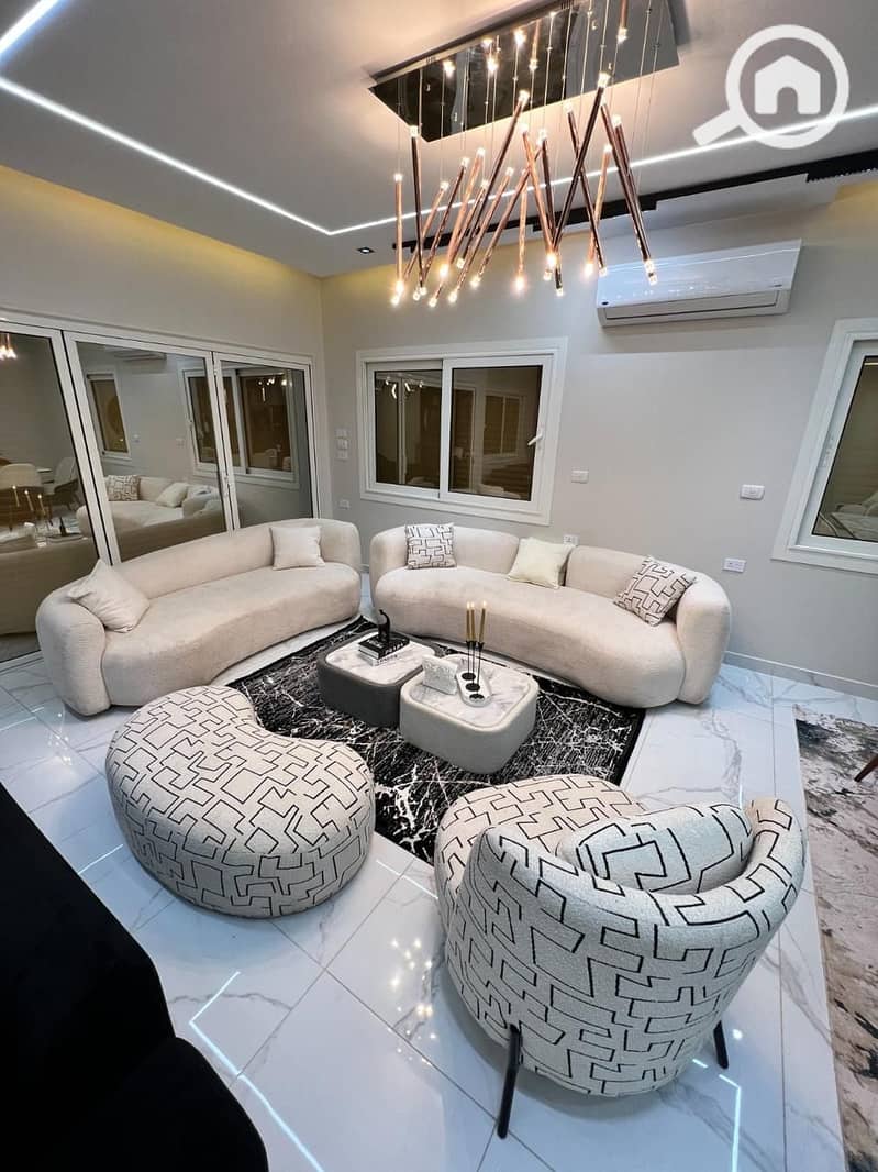 2 0b48450b-9093-44b4-8aef-cbbb14bfeb09. jpeg