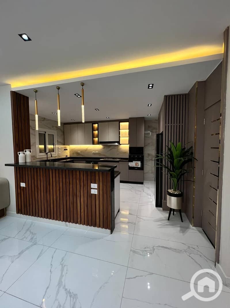 10 df3fe143-ef74-4ef0-a822-9c3875ec97a8. jpeg