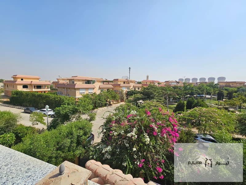 11 253628e5-64a1-40bf-b14f-825697cd8459. jpg