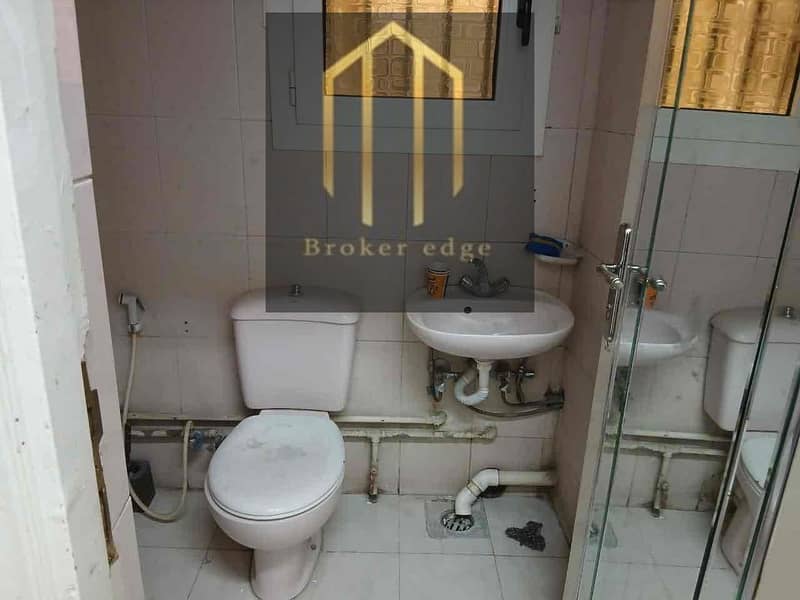 2 0f908eab-7c36-4d98-8156-295690f8d1fa. jpg