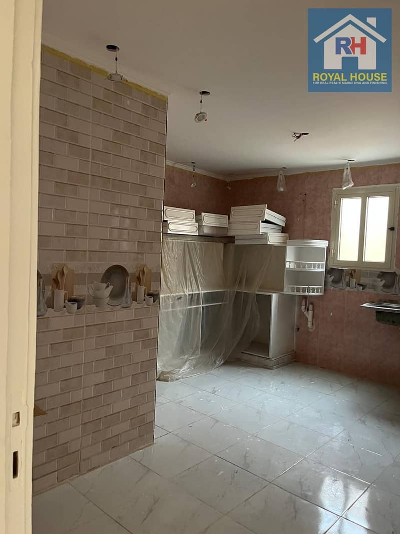 11 ffd0324a-7973-47c1-88a2-f32ea9bde86c. jpg