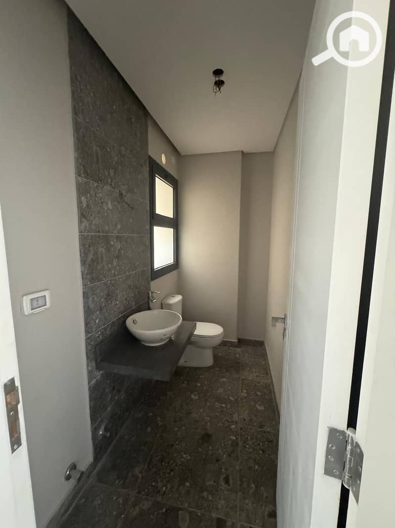 2 WhatsApp Image 2025-08-03 at 13.44. 28_a53369fc. jpg