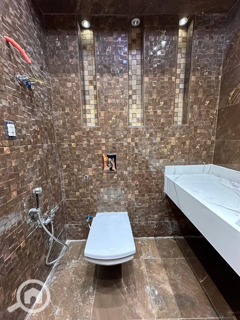 33 WhatsApp Image 2025-12-17 at 19.55. 51. jpeg