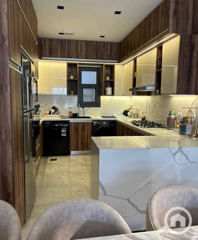 2 Bedroom Apartment for Sale in Sheikh Zayed, Giza - 579023692_122142025892898471_2433896883615020598_n. jpg