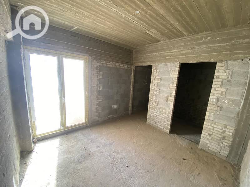 28 WhatsApp Image 2025-12-18 at 17.30. 29 (2). jpeg