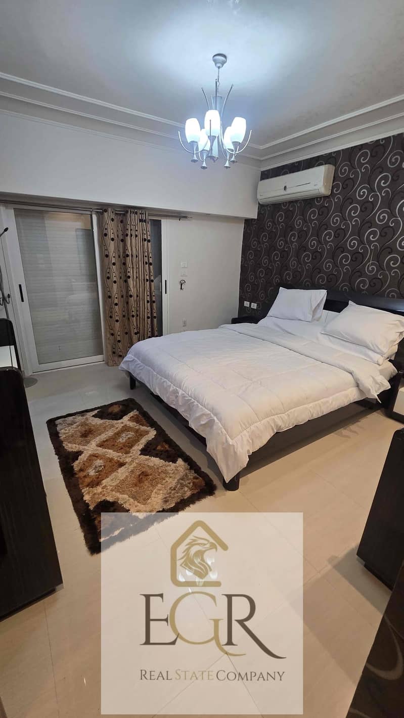 9 9c79e816-7a30-49fe-a1f3-f9a4368d7d45. jpg