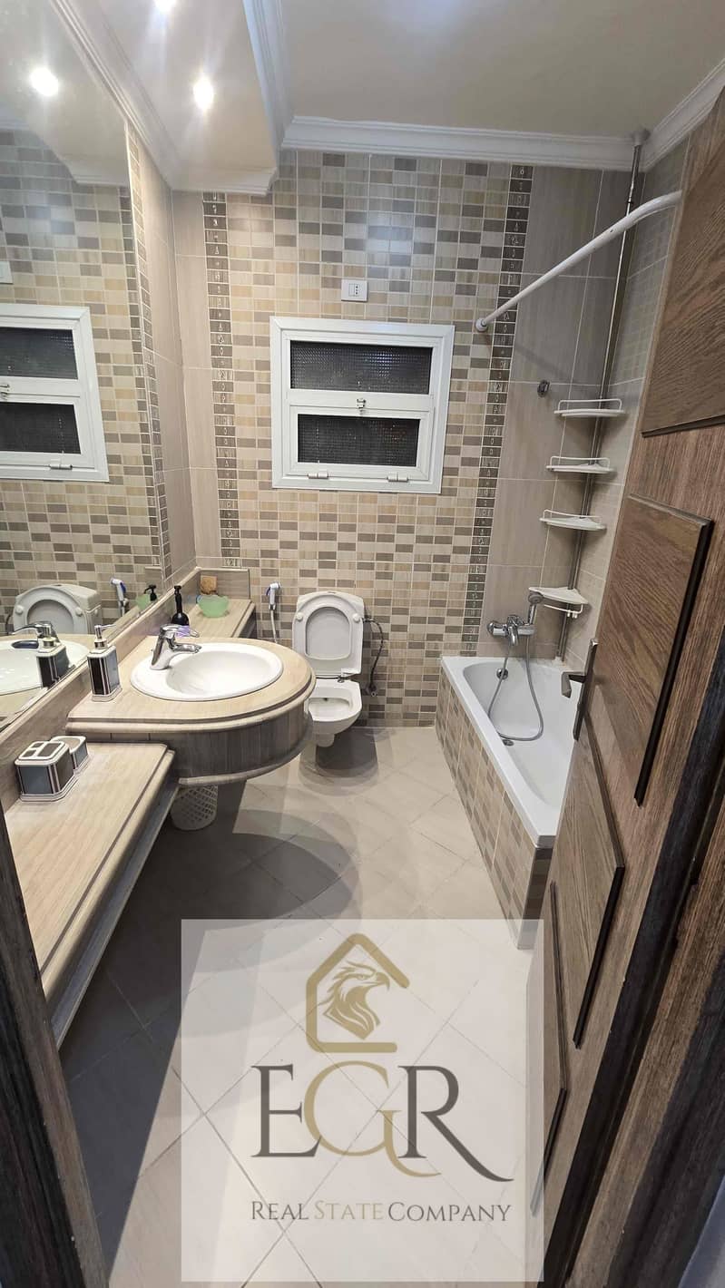 14 f50febba-14b8-46dc-a422-2180275a903a. jpg