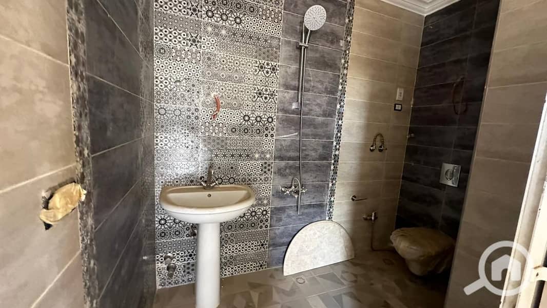 10 98c2137c-b029-44df-bfe5-cdb55c3000d7. jpeg