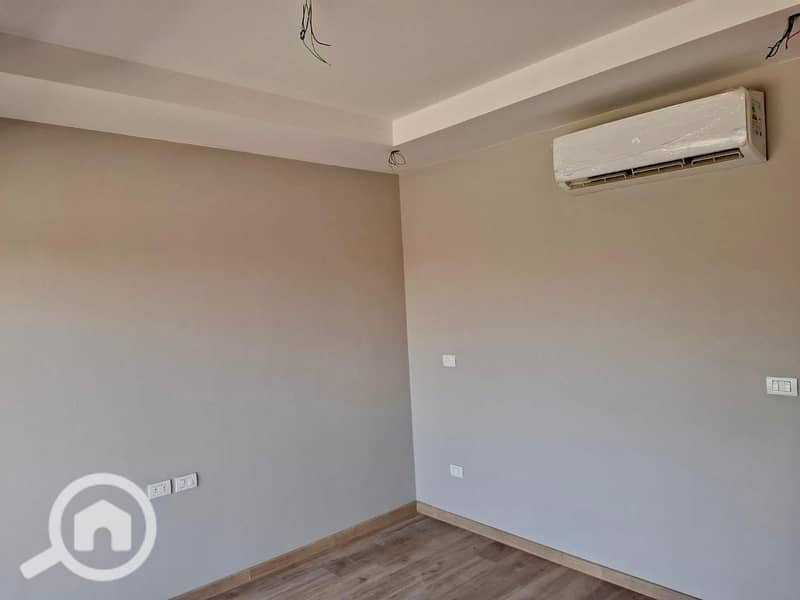 6 WhatsApp Image 2025-12-24 at 1.59. 12 PM (4). jpeg