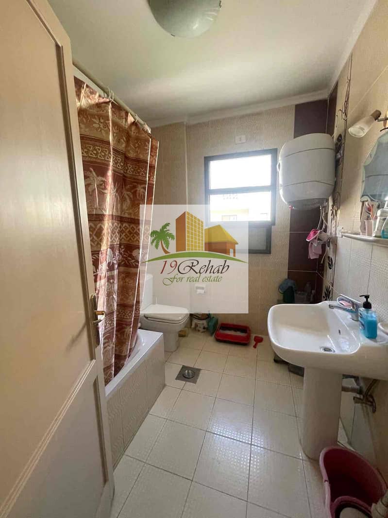 9 0d195575-7db0-4417-b0dd-e8f685fbf590. jpg