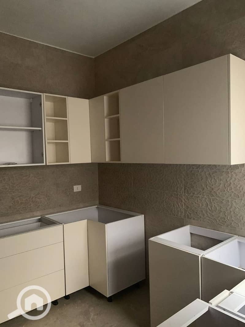 5 7982d363-d16e-4b82-9632-68be4d7141d3. jpeg