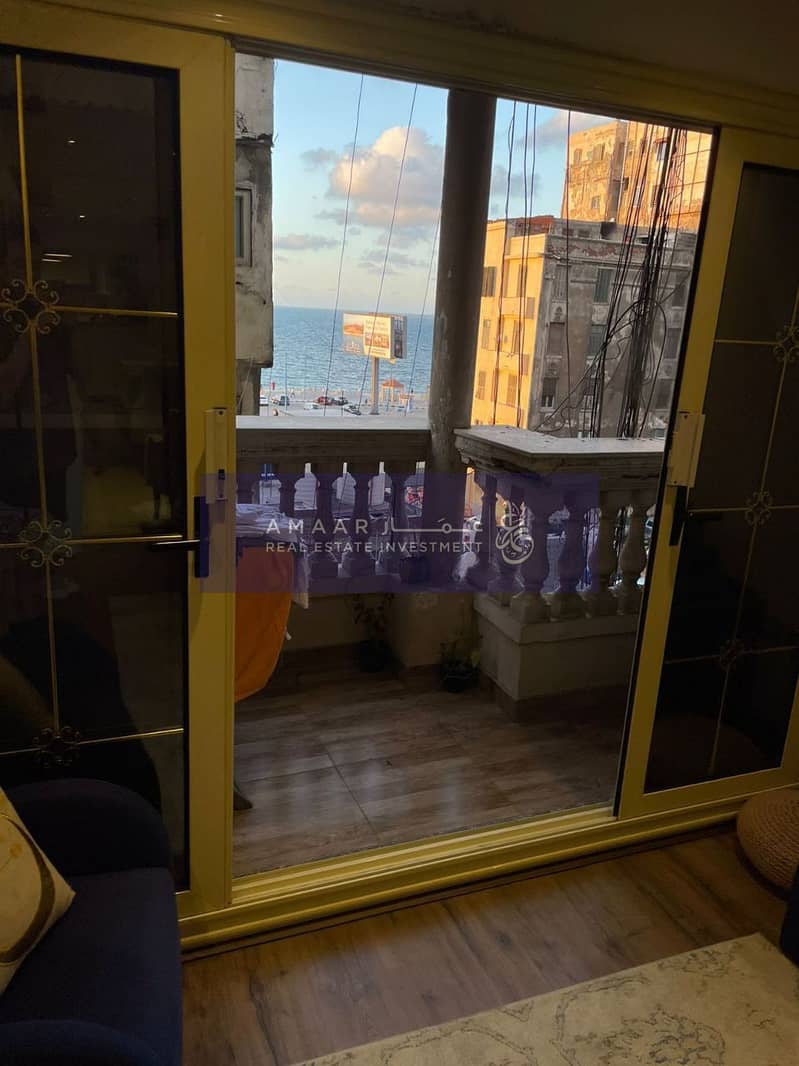 2 photo_5929345190315363501_y. jpg