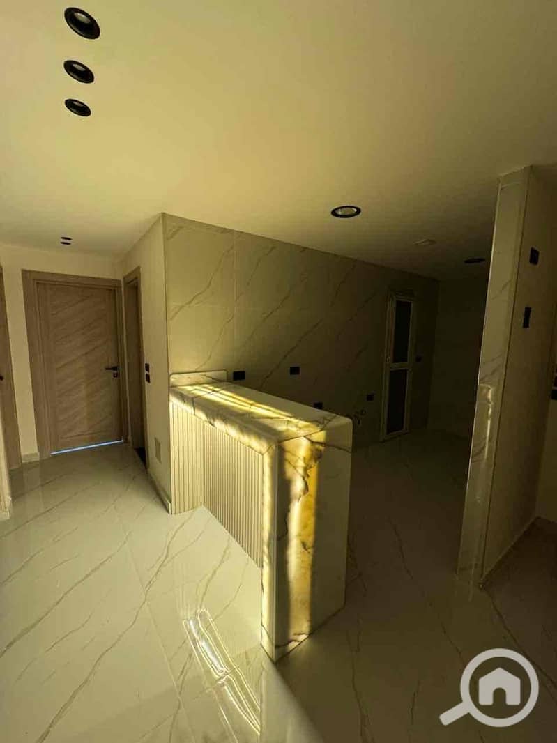 5 a1a8962b-c437-44c0-8a94-fb933f389f7b. jpg