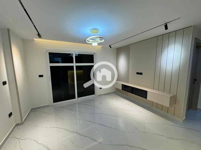 7 63f913a5-ec4f-4b5a-80ba-d766abae4aea. jpg