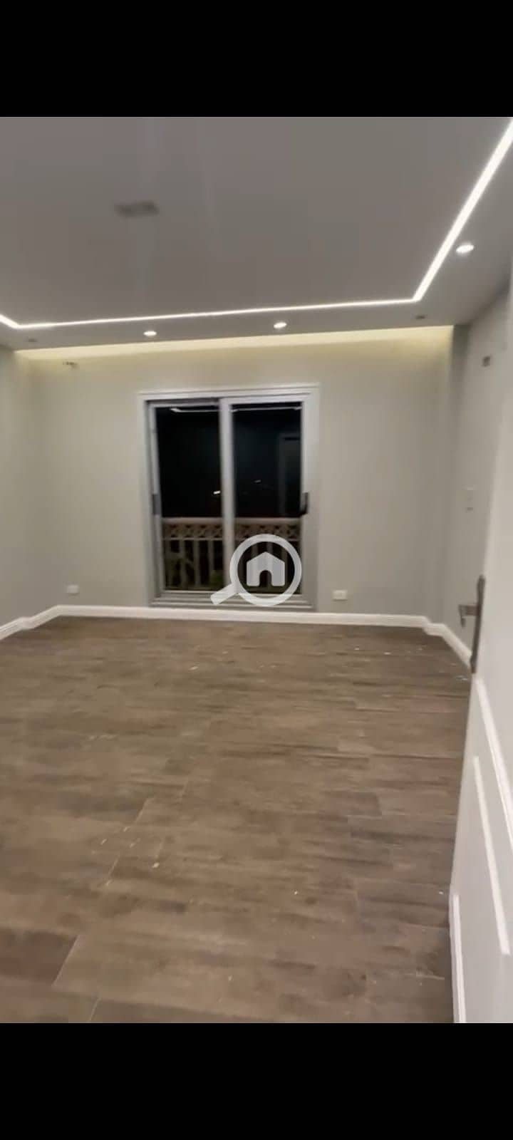 4 7e0a9bc1-9f22-4285-9cec-32548280b182. jpg