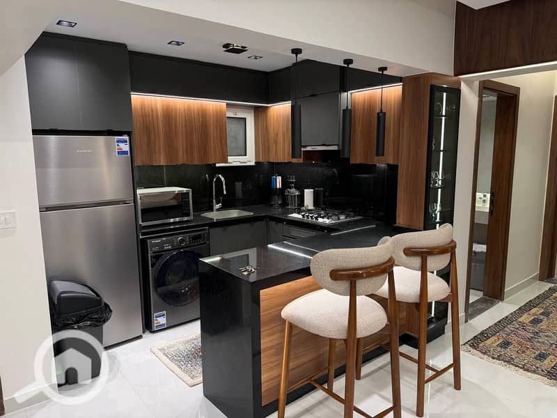 2 b665f8c0-09b8-4eb4-ac14-decb5d253be9. jpeg